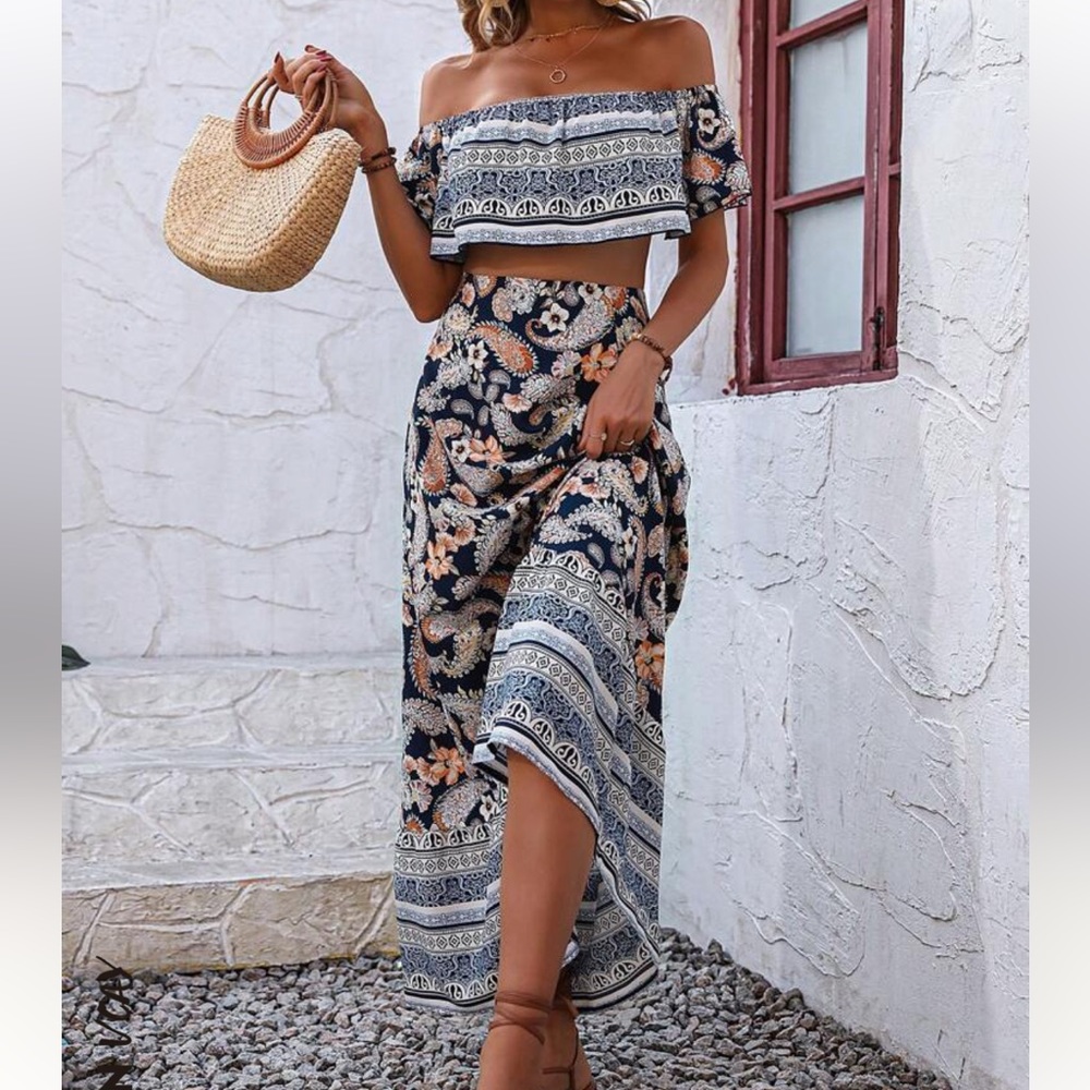 Floral Print Off Shoulder Crop Top & Skirt